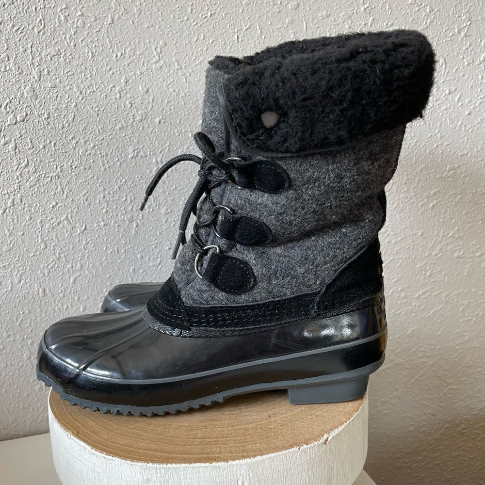 American Eagle Leather and Faux Fur Snow Boots Size 6 EUC